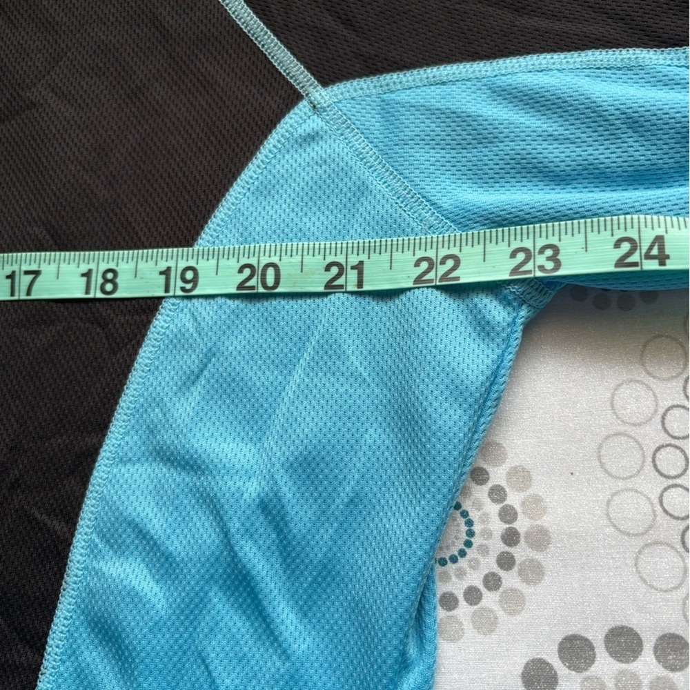 new-Black &  Blue Long Sleeve
UV Protection
Rash guard sun Beach Shirt - Picture 5 of 10